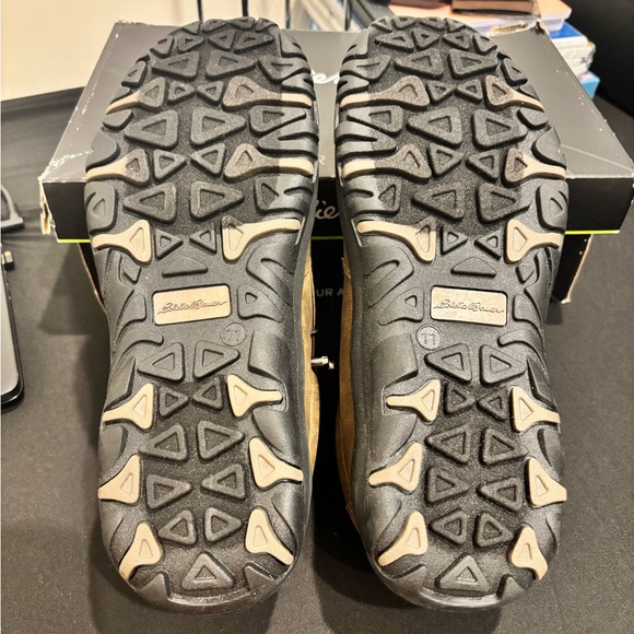 Eddie Bauer Brown Loafers with Moccasin Toe and Durable Sole - Picture 3 of 6